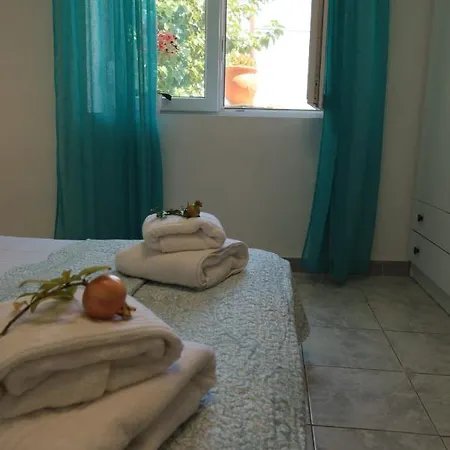 η ροδιά - Rodia