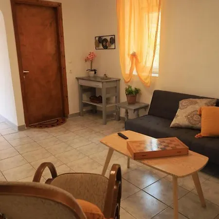 η ροδιά - Rodia Apartment *