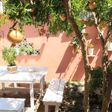 η ροδιά - Rodia 圣尼古拉奥斯