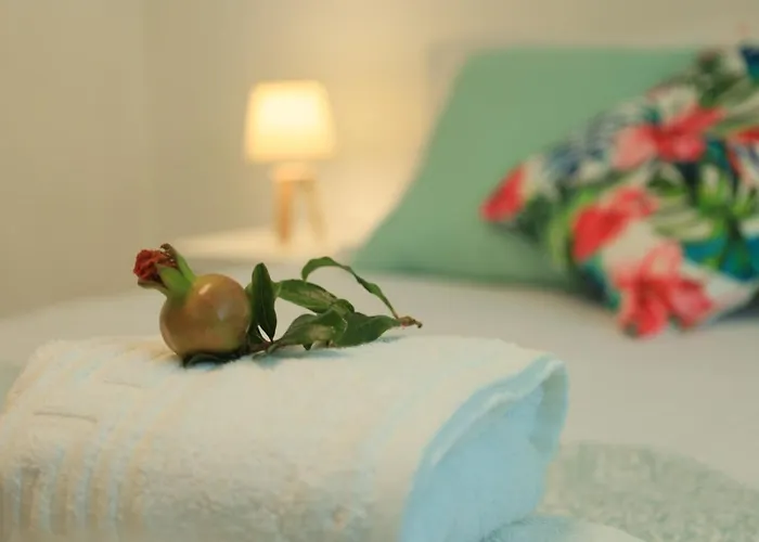 η ροδιά - Rodia *