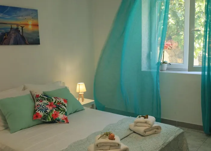 η ροδιά - Rodia Appartement *